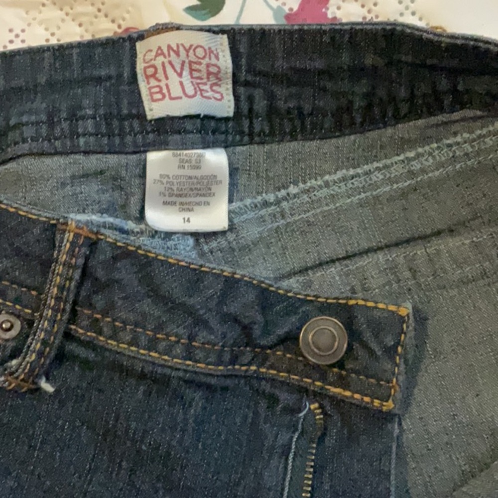 Canyon River Blues cuffed Denim Bermuda Shorts Zipper closure Size 14 - Picture 3 of 4